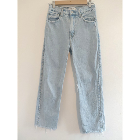 Abercrombie & Fitch Denim - Abercrombie & Fitch High Rise 90s Relaxed Jeans Women's Size 4 Distressed Beach
